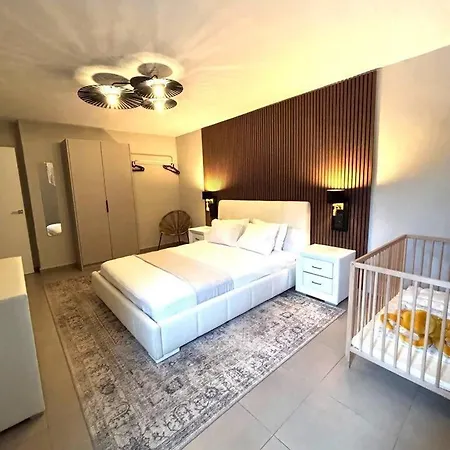 Luxury With Mediterranean And カルプ