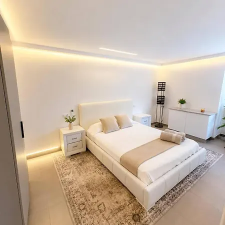 Luxury With Mediterranean And 칼페