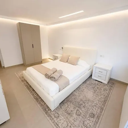 빌라 Luxury With Mediterranean And 칼페